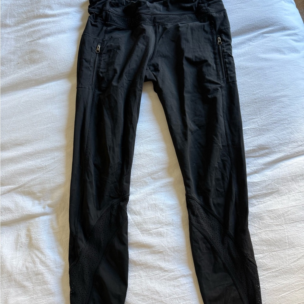 Lululemon Wunder Under Floral Eyelet Detail